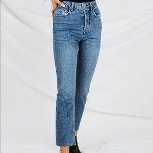 BDG HIGH RISE DILLON JEANS